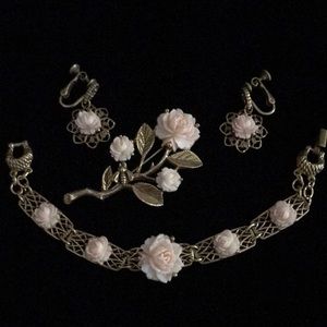Vintage Goldette New York, pink roses set, includes bracelet, brooch & earrings